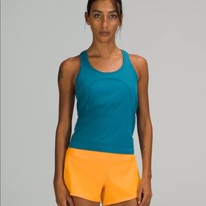 Lululemon tank top!